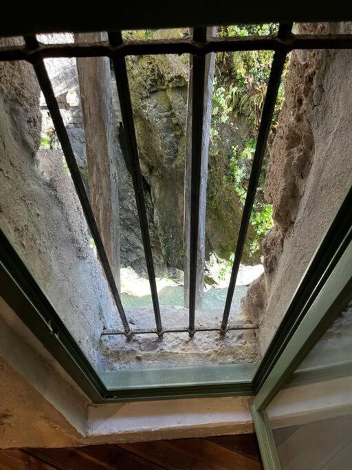 Maison Suspendue Avec Jacuzzi Privatif Pont-en-Royans Buitenkant foto