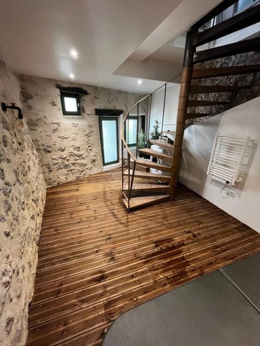 Maison Suspendue Avec Jacuzzi Privatif Pont-en-Royans Buitenkant foto